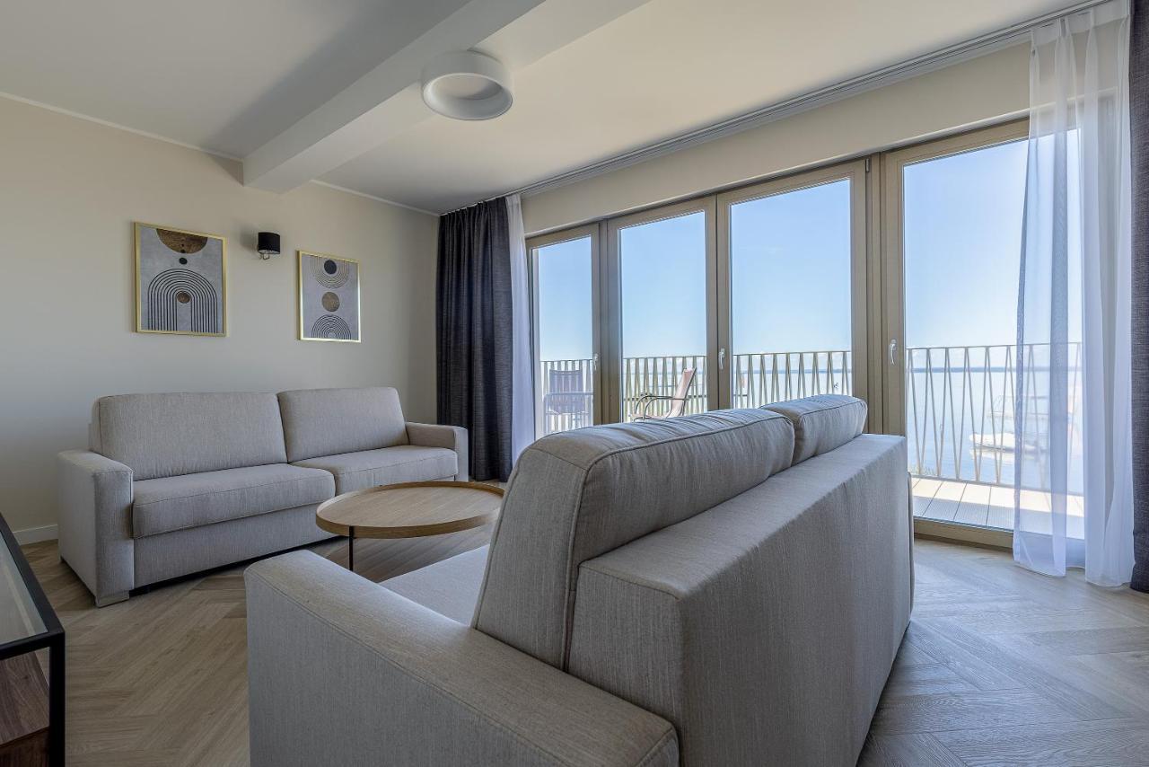 Hotel Meridian Халупи Екстер'єр фото