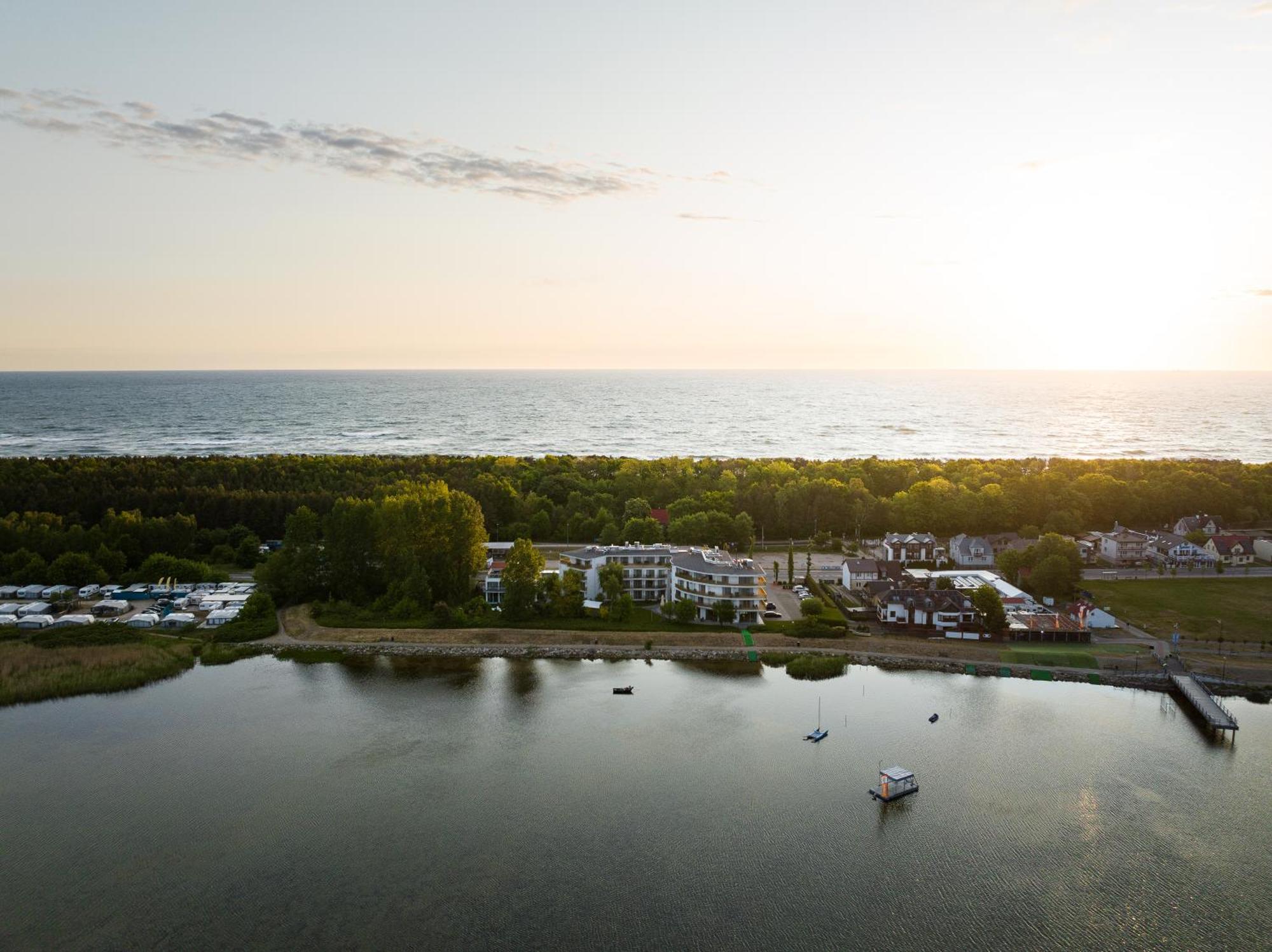 Hotel Meridian Халупи Екстер'єр фото