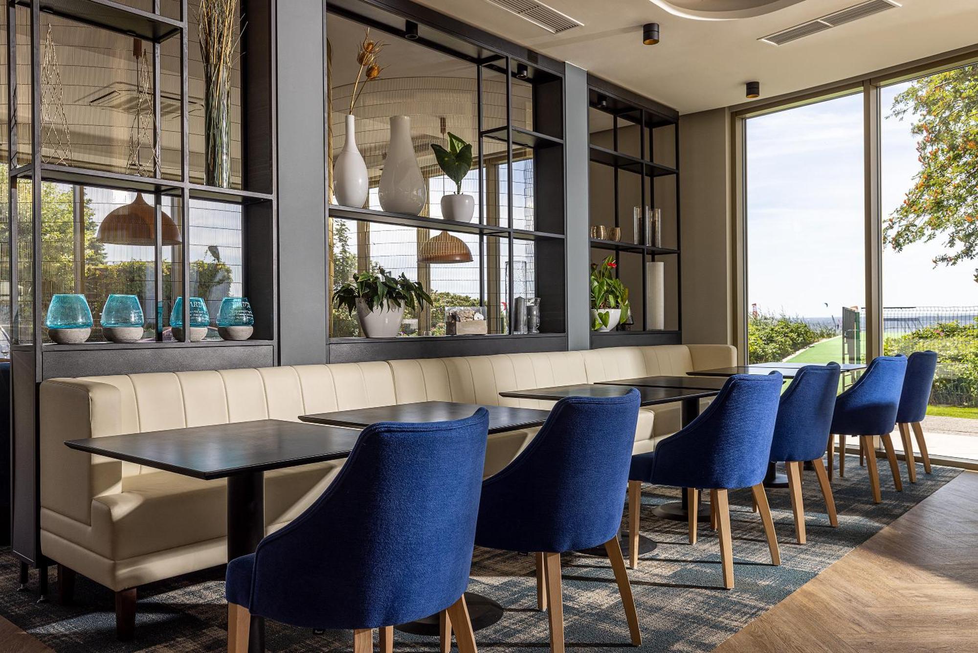 Hotel Meridian Халупи Екстер'єр фото
